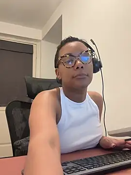 Melia Rayne (Melia_Rayne)