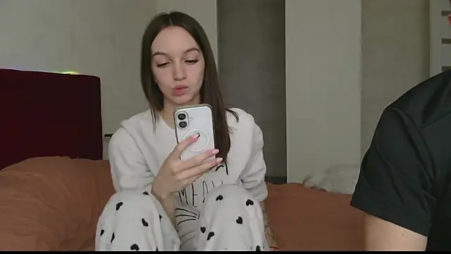 candysurprise19 - CandySurprise19's free webcam - UK Sex Cams