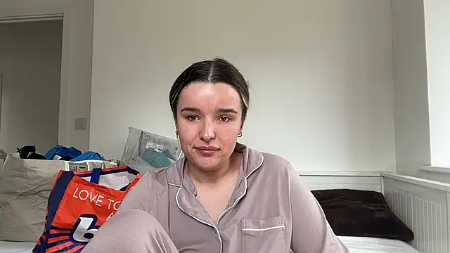 maisiesmithx - Maisiesmithx's free webcam - UK Sex Cams