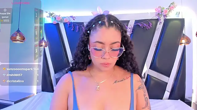 antonelllepiercee webcam