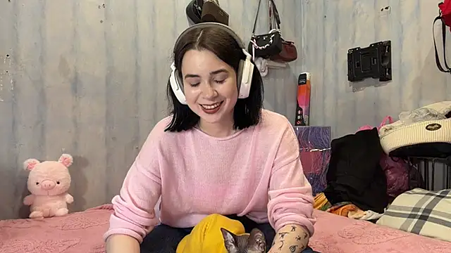 LanoraBilecki webcam