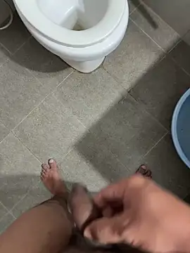 chota711 (M young) - hand job + cum