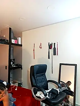 AlejoKhalifa_ webcam