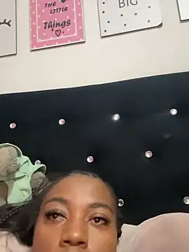 Webcam Model (CiaraEbony)  is live.Free join now!