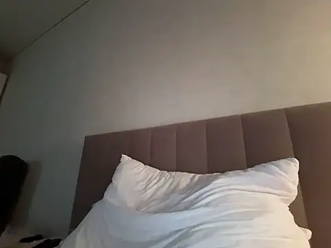 GoldenSexySky webcam