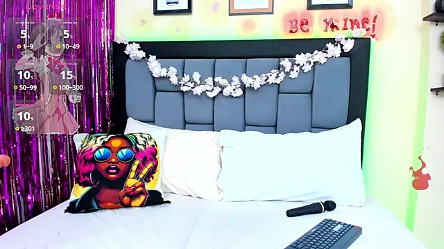 VioletaCollins webcam