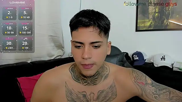 sweetlatinoboy webcam