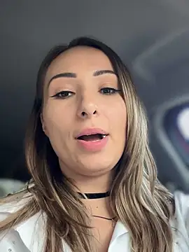 Webcam Model (Wonder_Kari)  is live.Free join now!