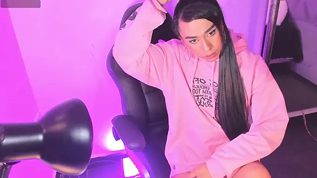 Daniiela_Ember webcam