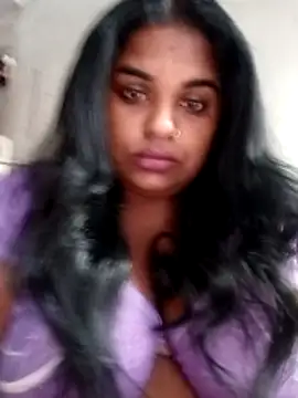 DarkIndianPrincess webcam