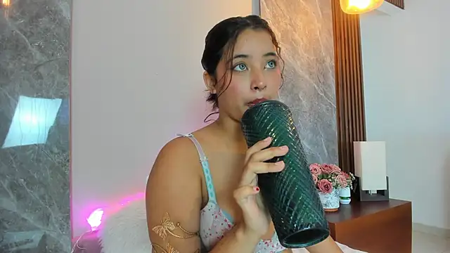 Scarlett_Evanss_ webcam