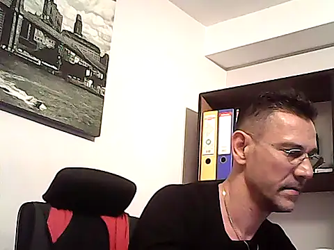 mastercharisma35 webcam