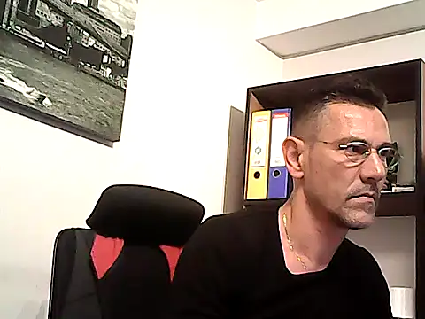 mastercharisma35 webcam