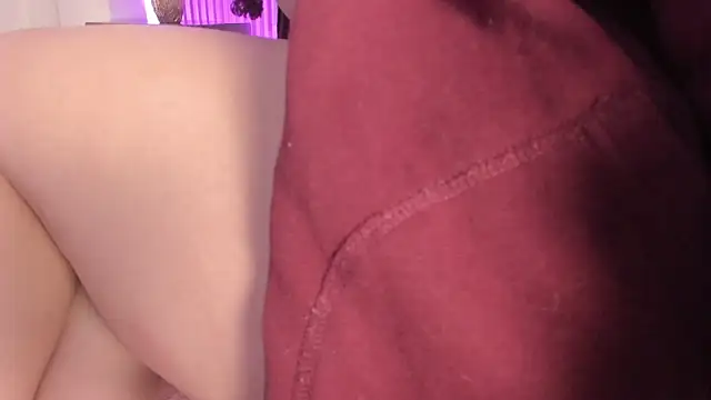 Victoria_Beaumont webcam