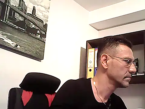 mastercharisma35 webcam