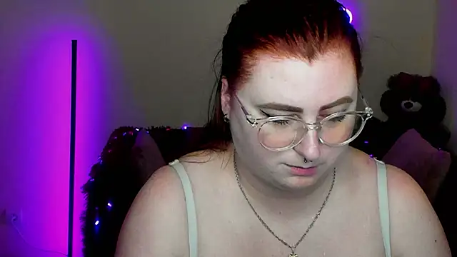 Alicia_love00 webcam