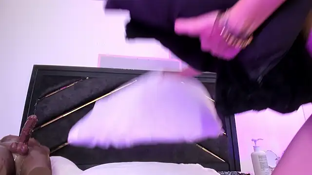 april_jones05 webcam