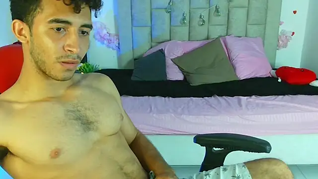 caius_fox (M young) - cum public