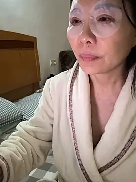 xiiuuff18 live sex cam