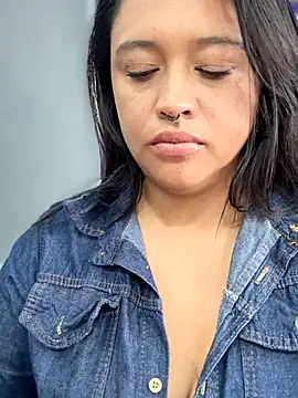 _Mia-Safety_Inspector webcam