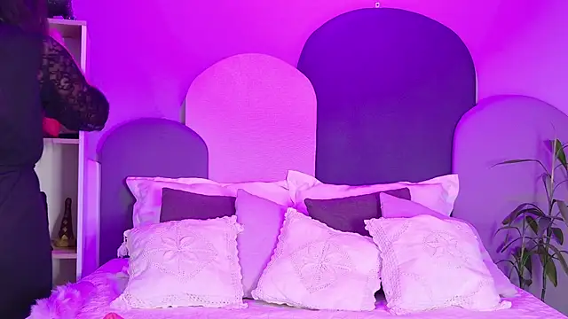 SophieGomez22 webcam