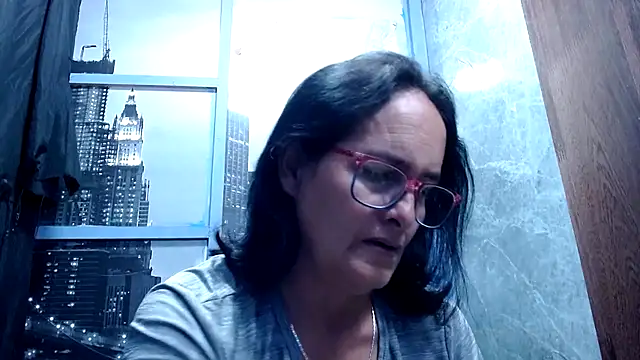 Nastylatinaxxx webcam