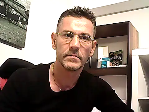 mastercharisma35 webcam