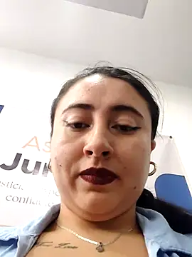 _Sarah-Office1 webcam