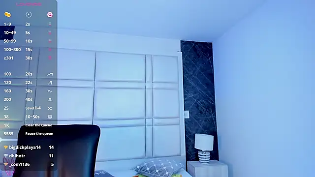 TiffanyHoustton webcam