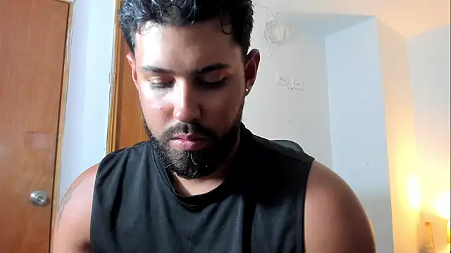 Justyn_Torres webcam