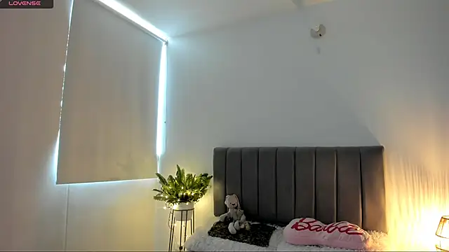 sophie_connors webcam