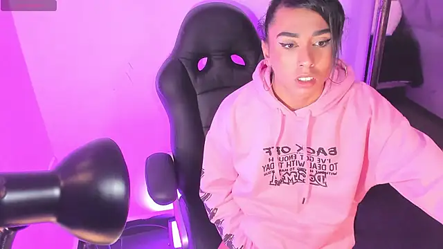 Daniiela_Ember webcam