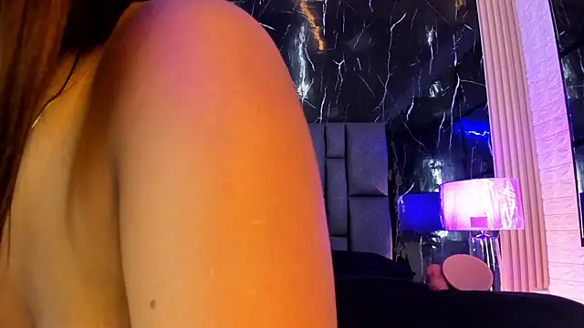 bustyglow (F young) - Hi BustyGlow😈🥰