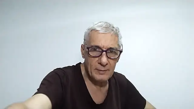 BIGUNCUTHARDCOCK webcam