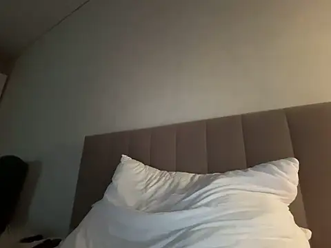 GoldenSexySky webcam