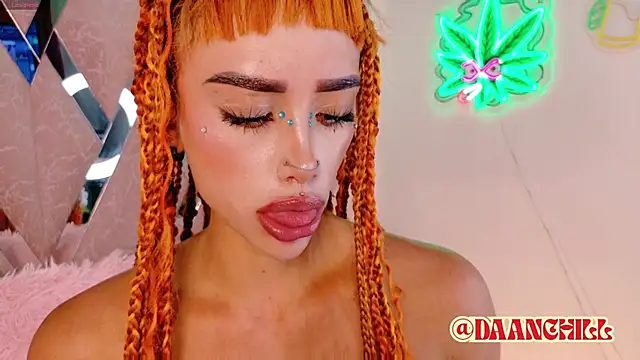 ScarlettRusso1 webcam