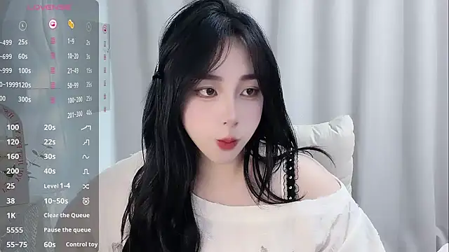 love-hanzaizai718 (F teen) - 新人主播开播第一天