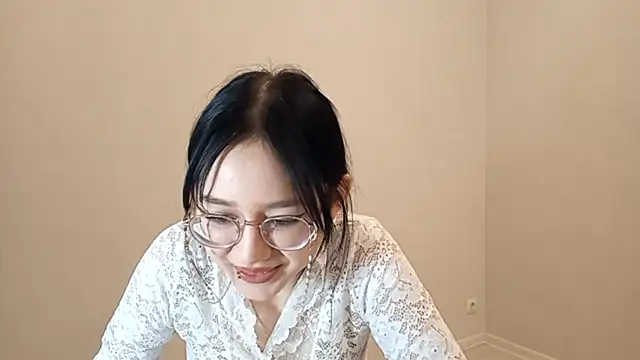 solvedglobe (F teen) - Show a belly