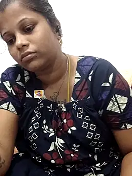 sweetqueen143 webcam