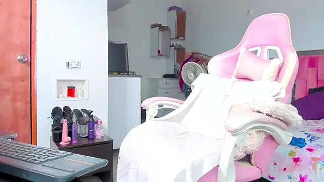 the_queen_aleja webcam