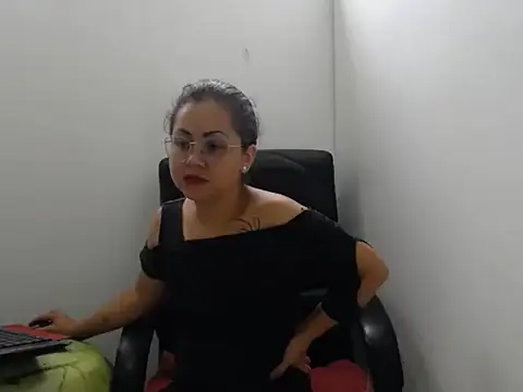 playfullpaulina webcam