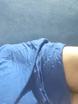 tamilthanushri (F milf) - Pusyy flash