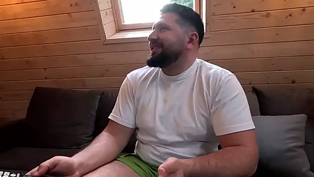 Gold_Alpha_Boy webcam