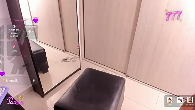 Adaira_Wealth webcam