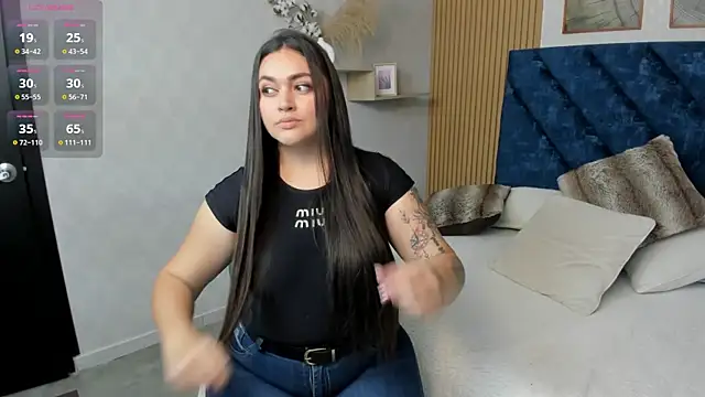 Charlotte_Mayer webcam