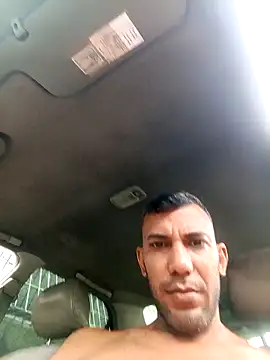 UnreadyChutzpa webcam