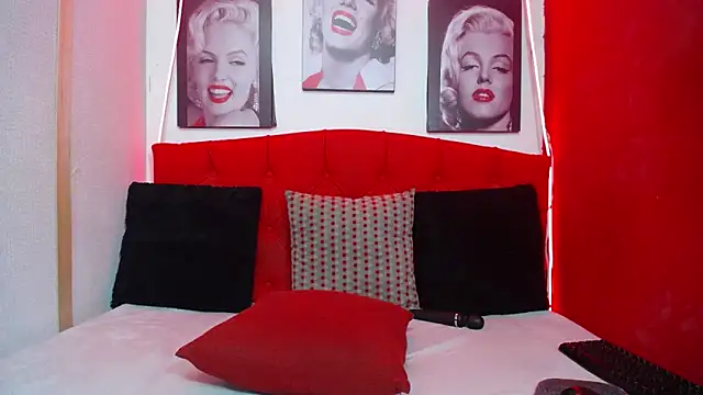 Tiana_Ebony18 webcam