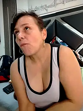 Natasha_miilf webcam