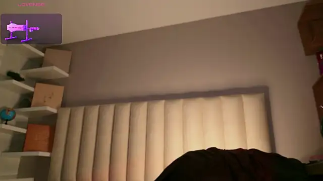 Megan_mooree_ webcam