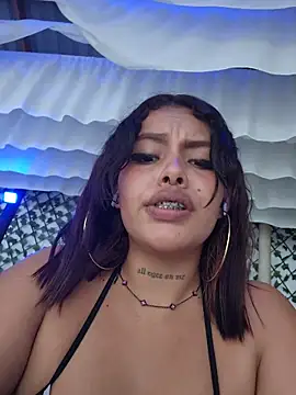 Webcam Model (_Yesica_)  is live.Free join now!
